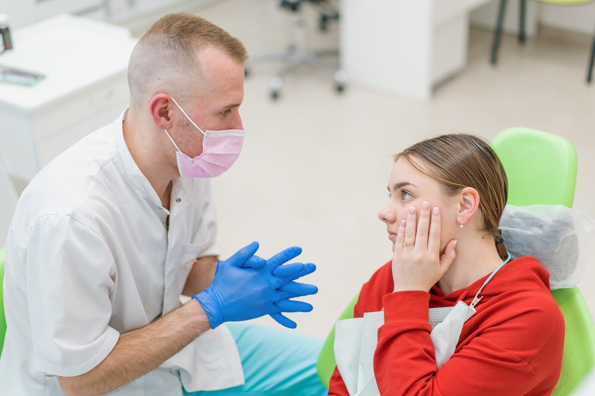 When To Call An Emergency Dentist